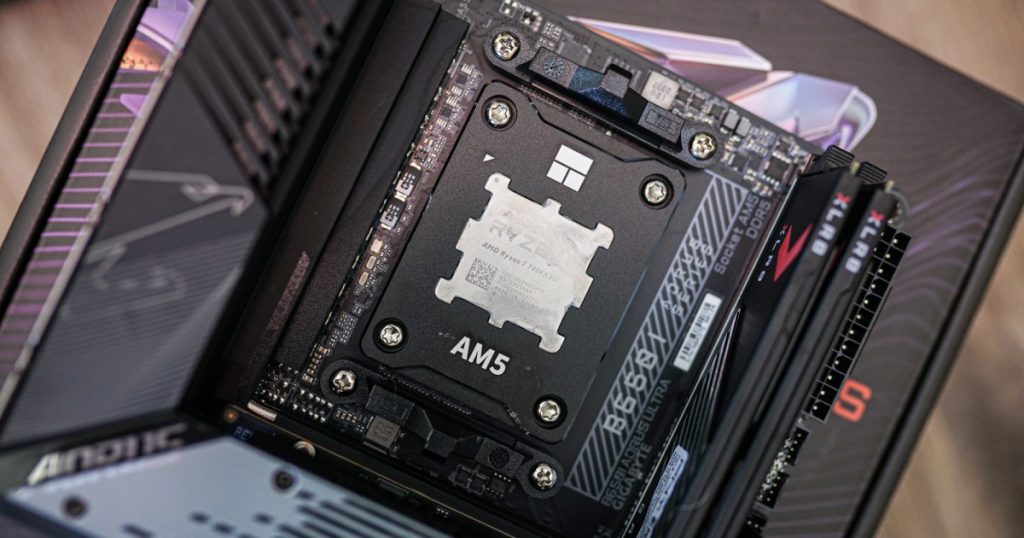 AMD’s last-gen CPU just beat the 12-core Ryzen 9 9900X