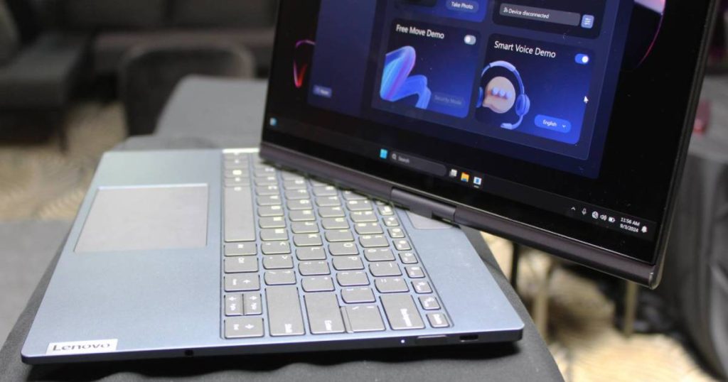 The Lenovo Auto Twist PC opens and contorts itself by voice